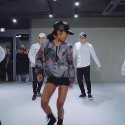 成人简单流行舞蹈视频,轻松学会热门舞步-第3张图片-同人3d动漫 成人简单流行舞蹈视频,轻松学会热门舞步-第3张图片-同人3d动漫