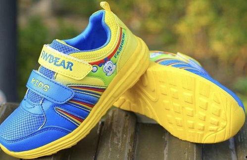 成人怎么穿钉鞋视频教程,成人钉鞋穿着技巧全解析-第1张图片-同人3d动漫 成人怎么穿钉鞋视频教程,成人钉鞋穿着技巧全解析-第1张图片-同人3d动漫