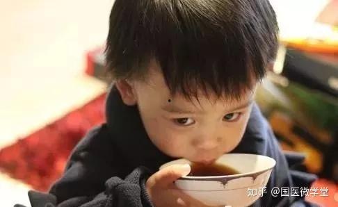 成人喝中药视频,成人喝中药的实用指南与视频教程-第2张图片-同人3d动漫