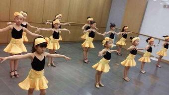 成人拉丁舞古风视频,成人拉丁舞中的古典风情演绎-第3张图片-同人3d动漫 成人拉丁舞古风视频,成人拉丁舞中的古典风情演绎-第3张图片-同人3d动漫