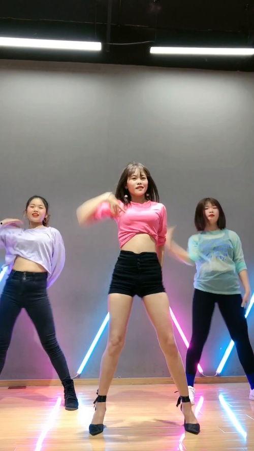 胖人成人舞短视频-第1张图片-同人3d动漫 胖人成人舞短视频-第1张图片-同人3d动漫