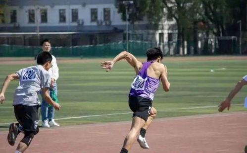 成人颠球锻炼视频,轻松提升足球技巧-第2张图片-同人3d动漫 成人颠球锻炼视频,轻松提升足球技巧-第2张图片-同人3d动漫