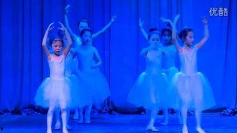 小戏迷独舞成人舞蹈视频,青春绽放的成人舞蹈风采-第3张图片-同人3d动漫 小戏迷独舞成人舞蹈视频,青春绽放的成人舞蹈风采-第3张图片-同人3d动漫