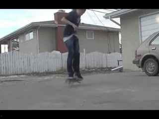 小鱼成人滑板教学视频,轻松入门，畅享滑板乐趣-第1张图片-同人3d动漫